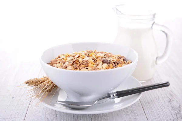 Cornflakes and milk — Stock Photo, Image