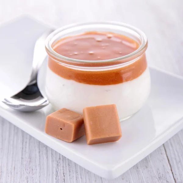 Caramel cream dessert — Stock Photo, Image