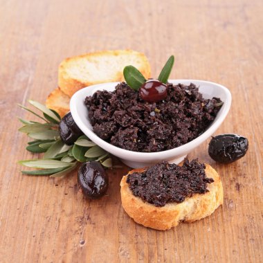 zeytin tapenade