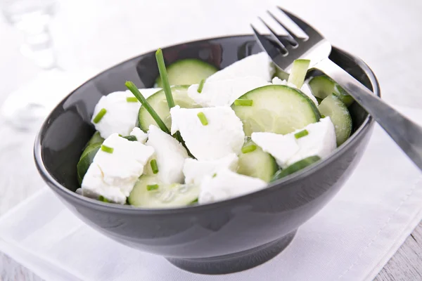 Sebze salata salatalık ile — Stok fotoğraf