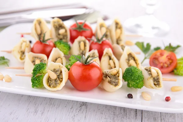 Pasta and vegetables — Stock Photo, Image