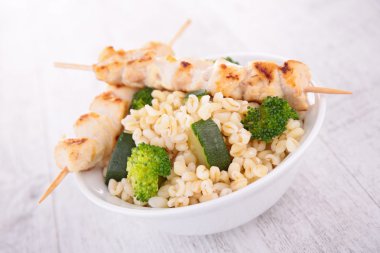 sebze ve tavuk kebap