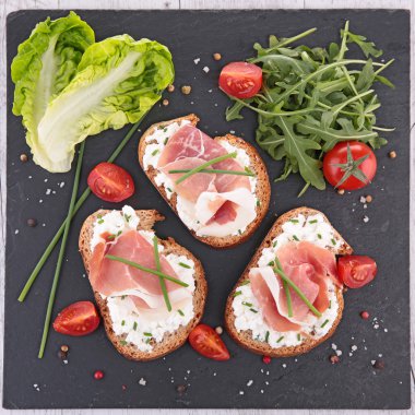 peynir ve salam kanepe