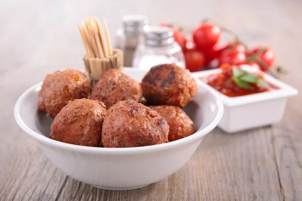 Grillade köttbullar — Stockfoto