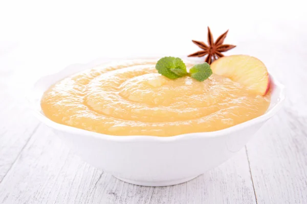 Bowl of apple sauce — Stock Photo, Image