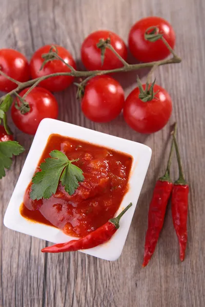 Пряный томатный соус — стоковое фото