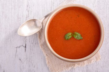 domates çorbası