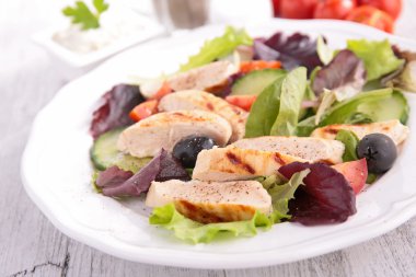 tavuk göğsü salatası