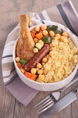 sebze ve et ile couscou