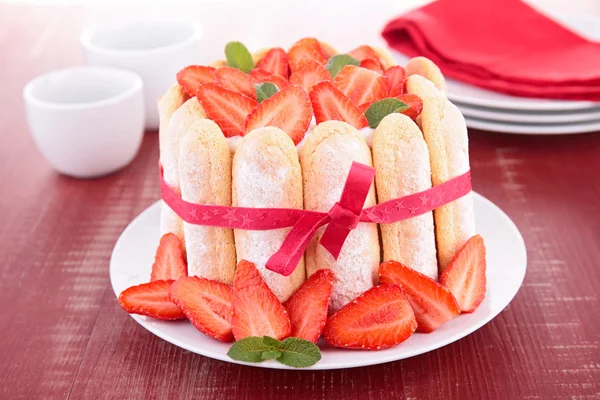 Gâteau aux fraises — Photo