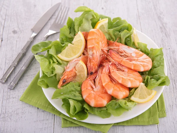 Shrimp salad — Stock Photo, Image