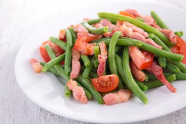 Yeşil fasulye salatası