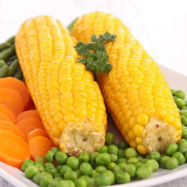 Corn and vegetables — Stock Photo, Image