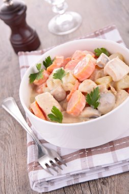 tavuk, kremalı ve sebze