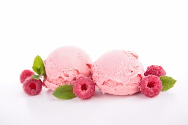 berry ve vanilyalı dondurma