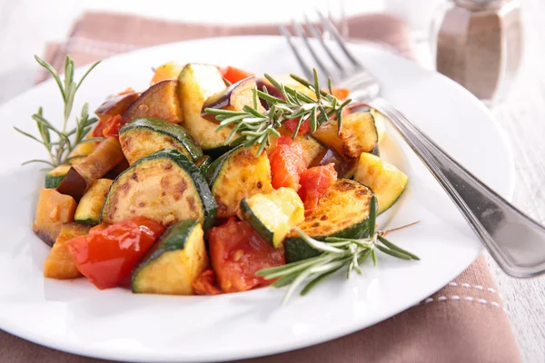 Ratatouille, verduras cocidas —  Fotos de Stock