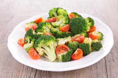 Brokoli salatası.