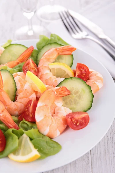 Shrimp salad — Stock Photo, Image