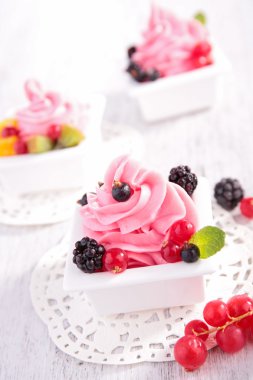 dondurma - dondurulmuş yoğurt