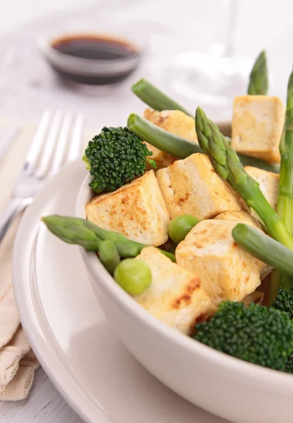 Tofu y verduras — Foto de Stock