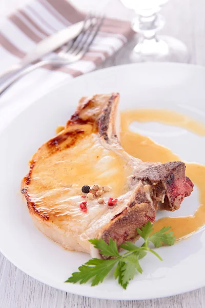 ızgara domuz pirzola