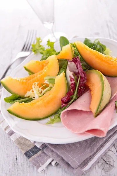 Melon and ham — Stock Photo, Image