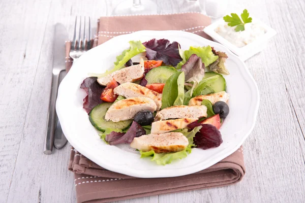 Salad with chicken — Stock Photo, Image