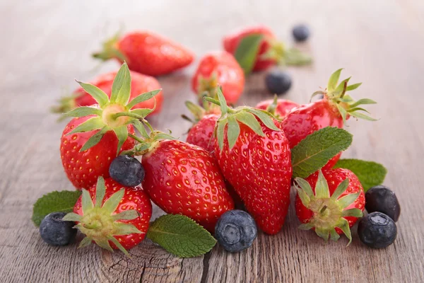 Sortiment an Beeren — Stockfoto