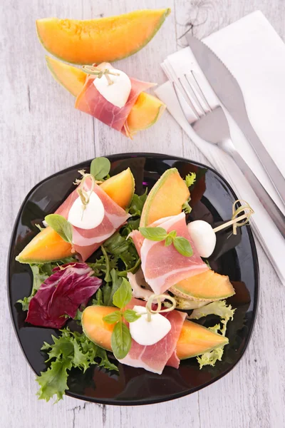 Melon, parmaskinka och mozzarella — Stockfoto