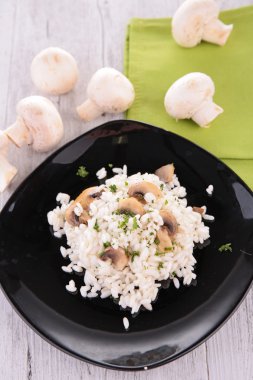 mantarlı risotto