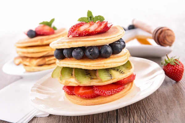 Pancake e bacche — Foto Stock