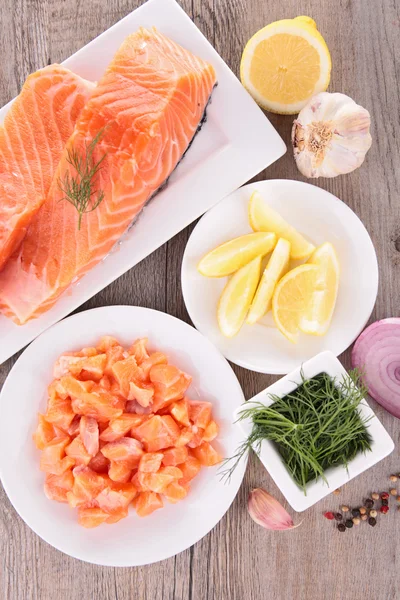 Zalm en ingrediënten — Stockfoto