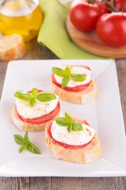 Domatesli çikolata.