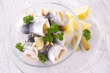maydanoz ile rollmops