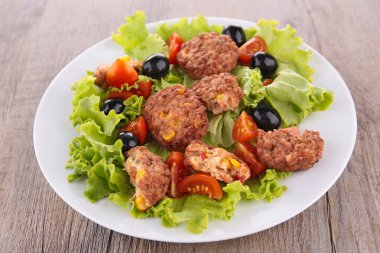 taze domates salatası