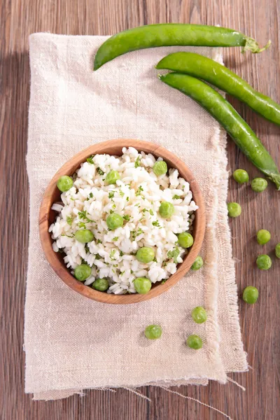 Reis und Erbsen, Risotto — Stockfoto