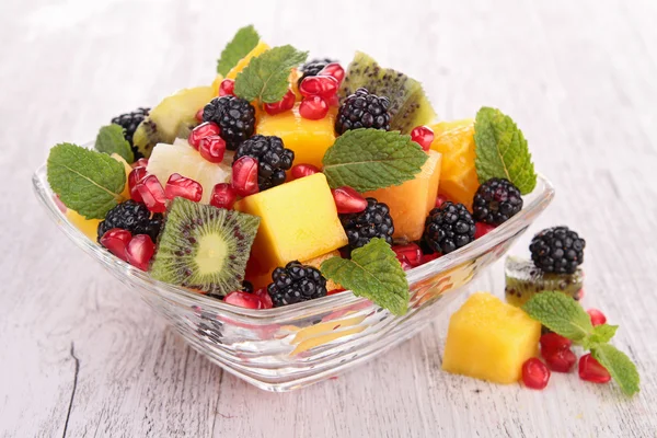 Ensalada de frutas frescas —  Fotos de Stock