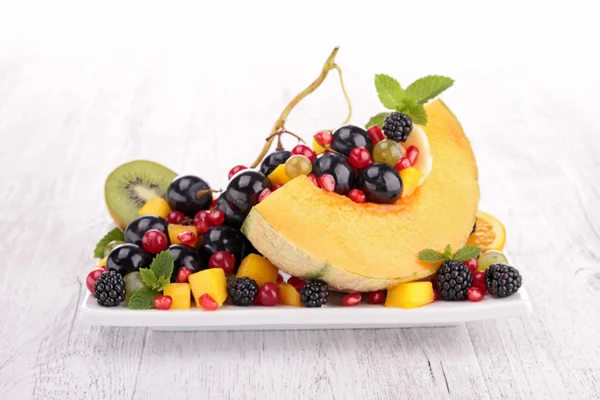 Fresh fruit salad — Stock Photo, Image