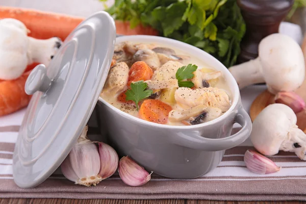 Blanquette mit Pilzen — Stockfoto