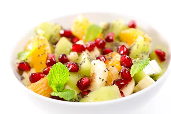 Schüssel Mit Frischem Saftigen Obstsalat — Stockfoto