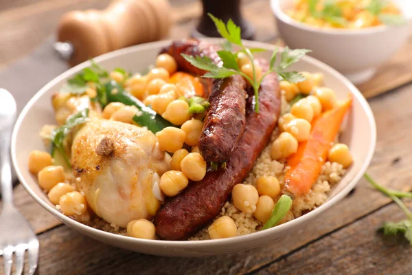 Couscous Met Kip Worst Groenten — Stockfoto