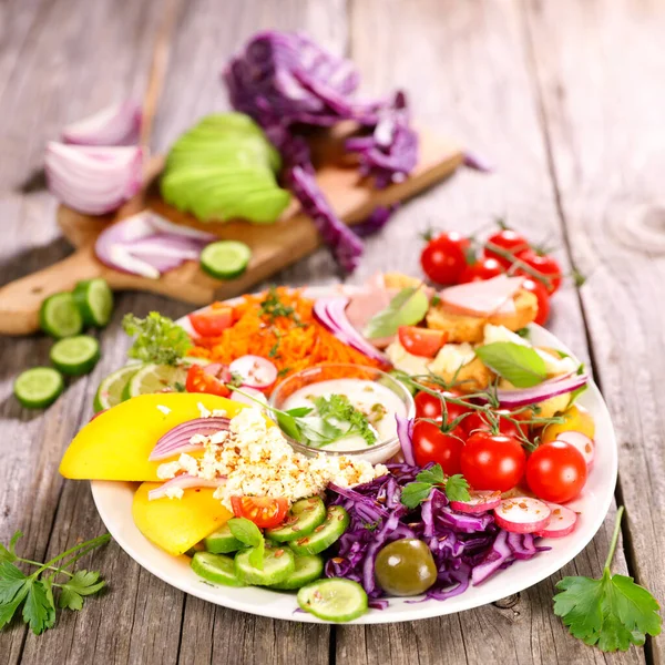 Plate Mixed Vegetable Salad — Stok fotoğraf