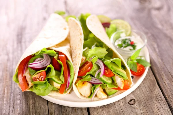 Fajita Tortilla Wrap Vegetables Chicken —  Fotos de Stock