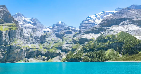 Amazing Turquoise Lake Alpine Mountain — Stockfoto