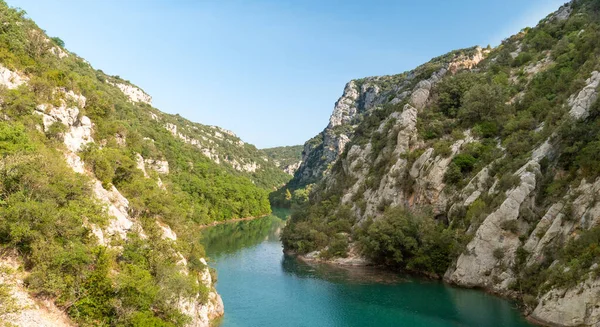 Boğaz Turkuaz Nehir Orman — Stok fotoğraf