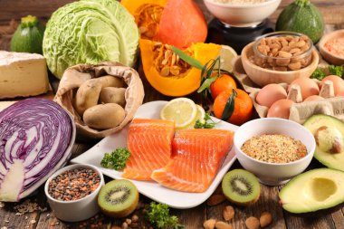 meyve ve sebzeler - sağlıklı taze çiğ yiyecekler 