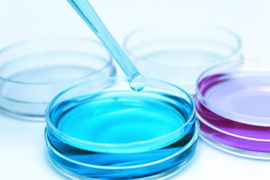 damla ve elementlerin periyodik tablosu pipet.