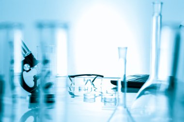 mikroskop ve yıkama loncası malzemeleri kullanılan test tüpleri