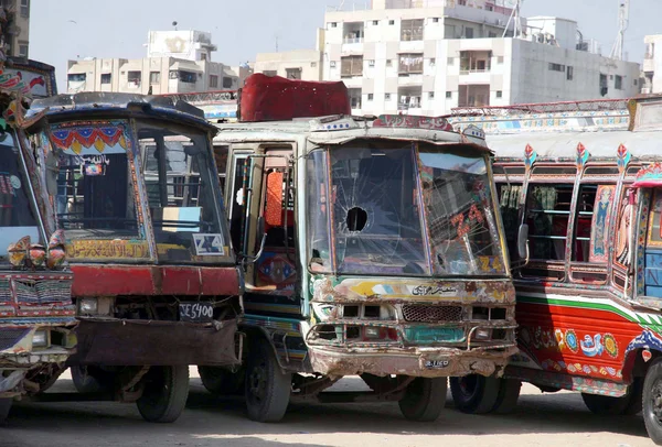 Пассажирские автобусы с некачественным цилиндром CNG захвачены ГИБДД — стоковое фото