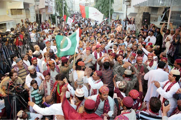 Celebration of Sindhi Topi and Ajrak Day — Stock Photo, Image